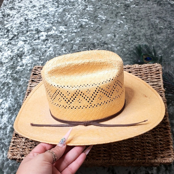 The Pana American Straw Hat - Picture 1 of 9